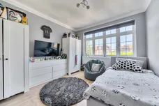 Willow Road, Enfield