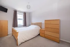 Uxbridge Road, Kingston Upon Thames, KT1 photo 9
