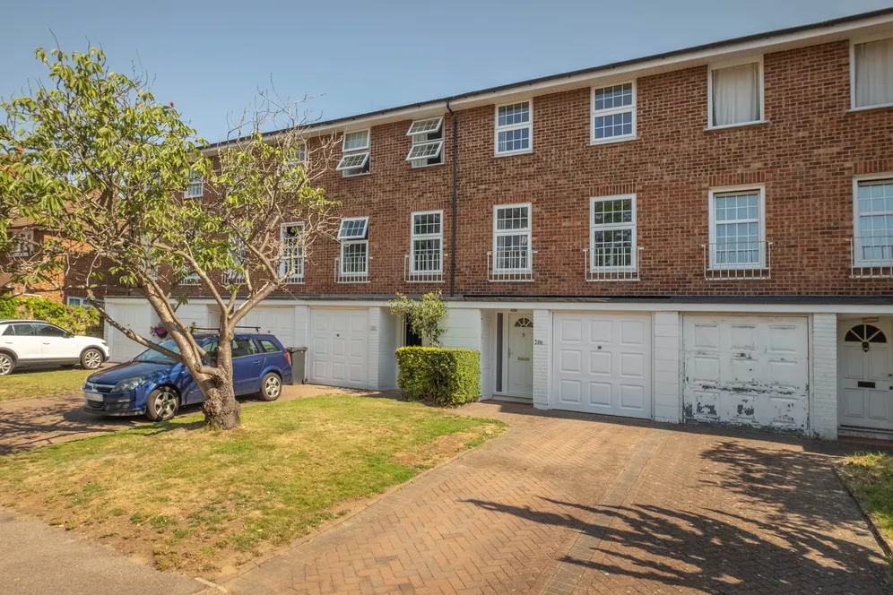 Uxbridge Road, Kingston Upon Thames, KT1 photo 18