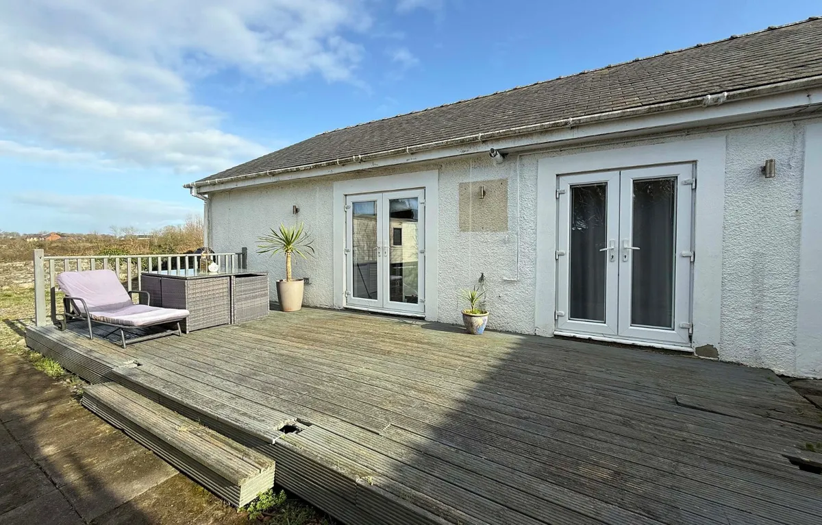 Capel Mawr, Bodorgan, Isle of Anglesey, LL62