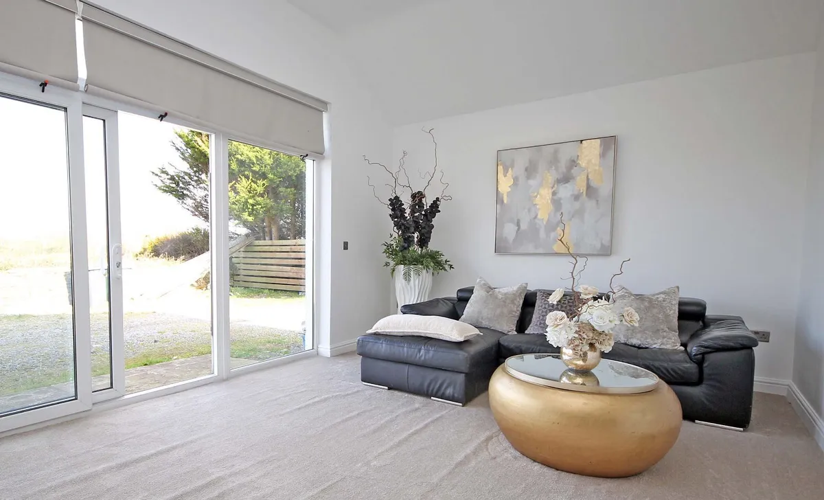Capel Mawr, Bodorgan, Isle of Anglesey, LL62
