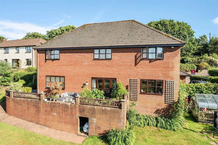 Property Image 12