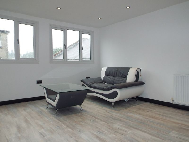 111 Hubert Road Image 3