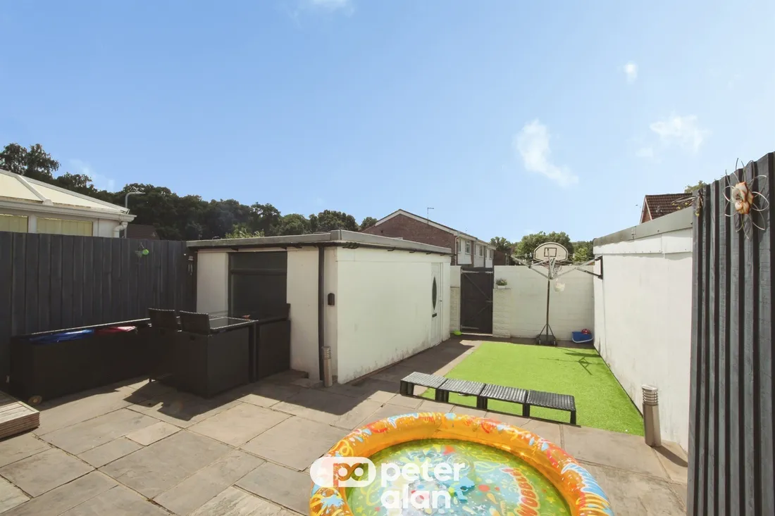 Property photo 8