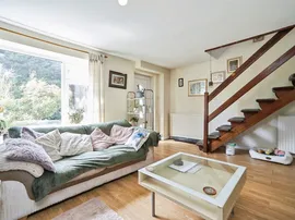 Sandmoor Close, Thornton, BRADFORD thumb 3