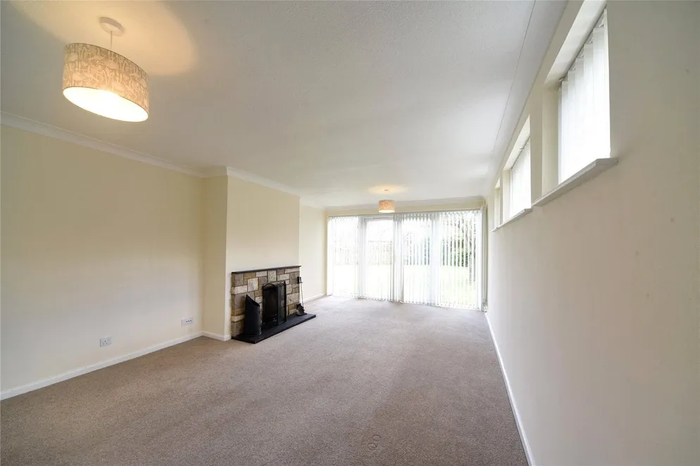 Property carousel item 4