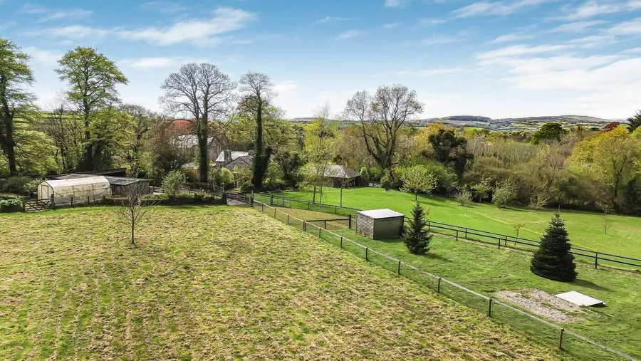 Property Image 37