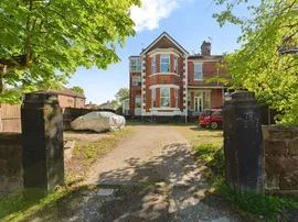 Egerton Park, Rock Ferry, Birkenhead photo