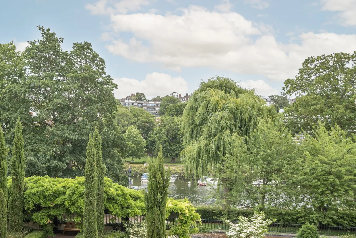 Clevedon Road, Twickenham, TW1 photo 2