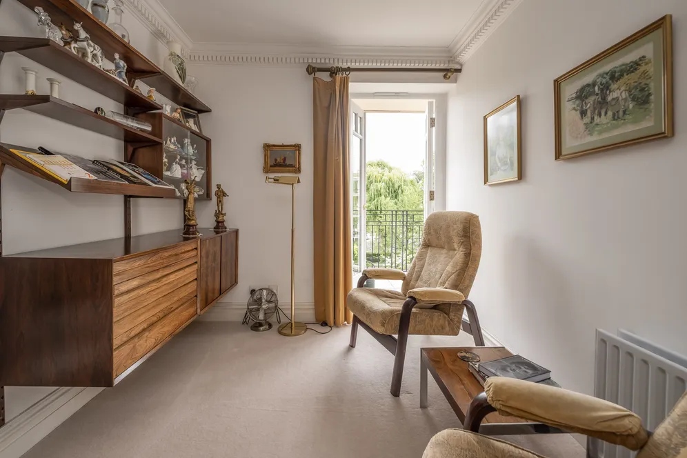 Clevedon Road, Twickenham, TW1 photo 15