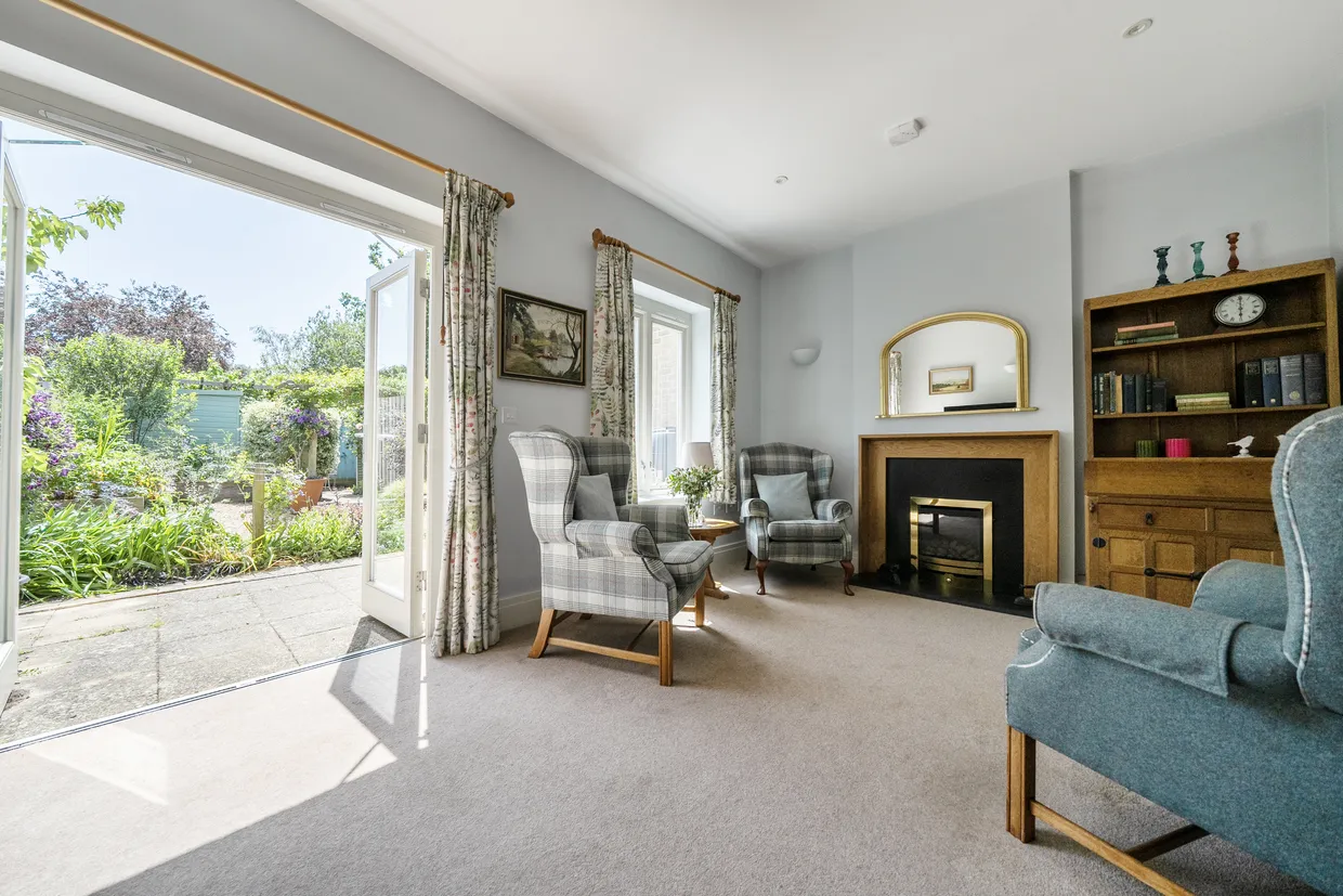 Charlotte Avenue, Chichester, PO19 photo 4