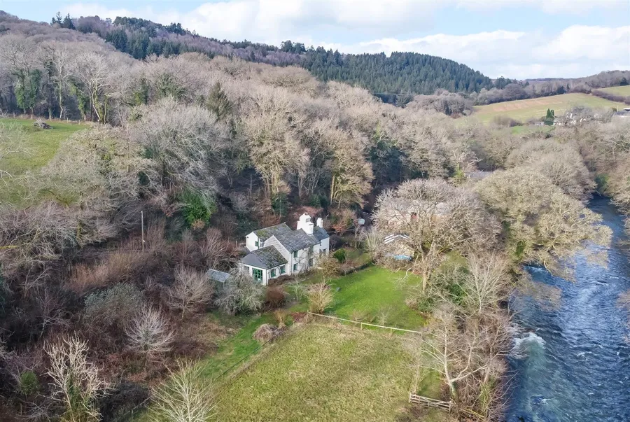 Property Image 37