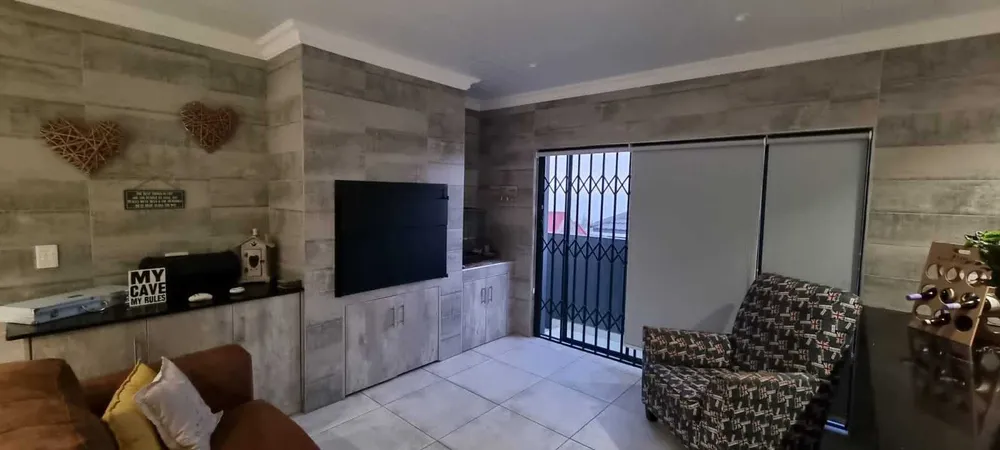 South Africa, Western Cape, Dana Bay, E. Capitata Street, 9