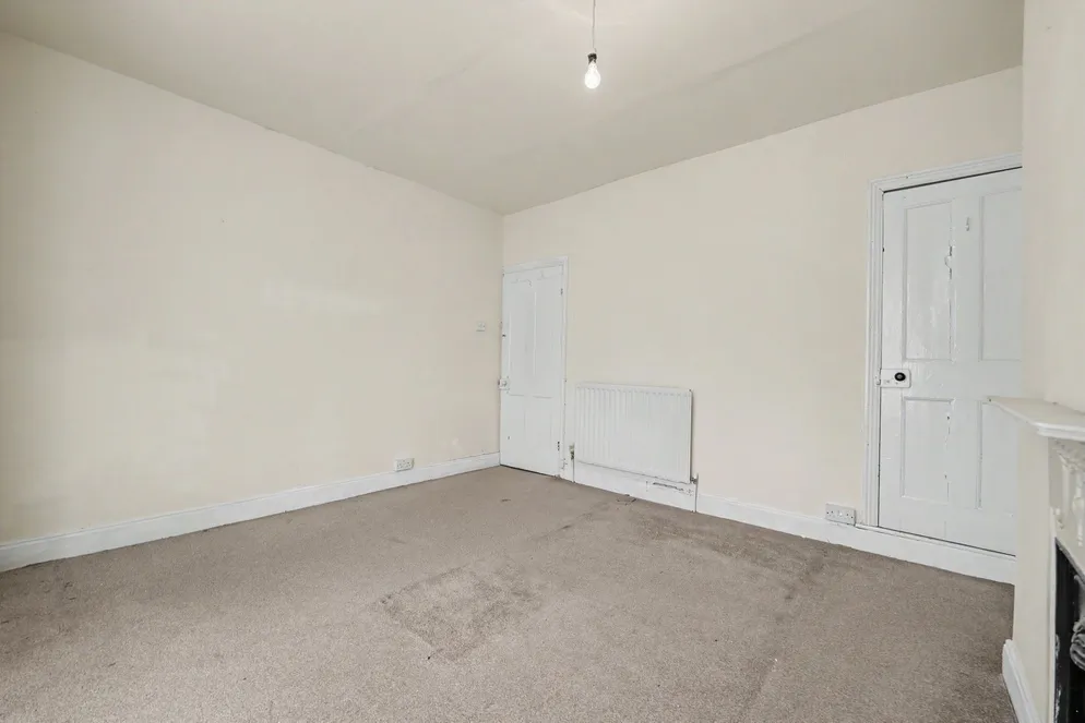 Property carousel item 10
