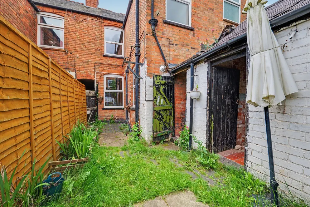 Property carousel item 14