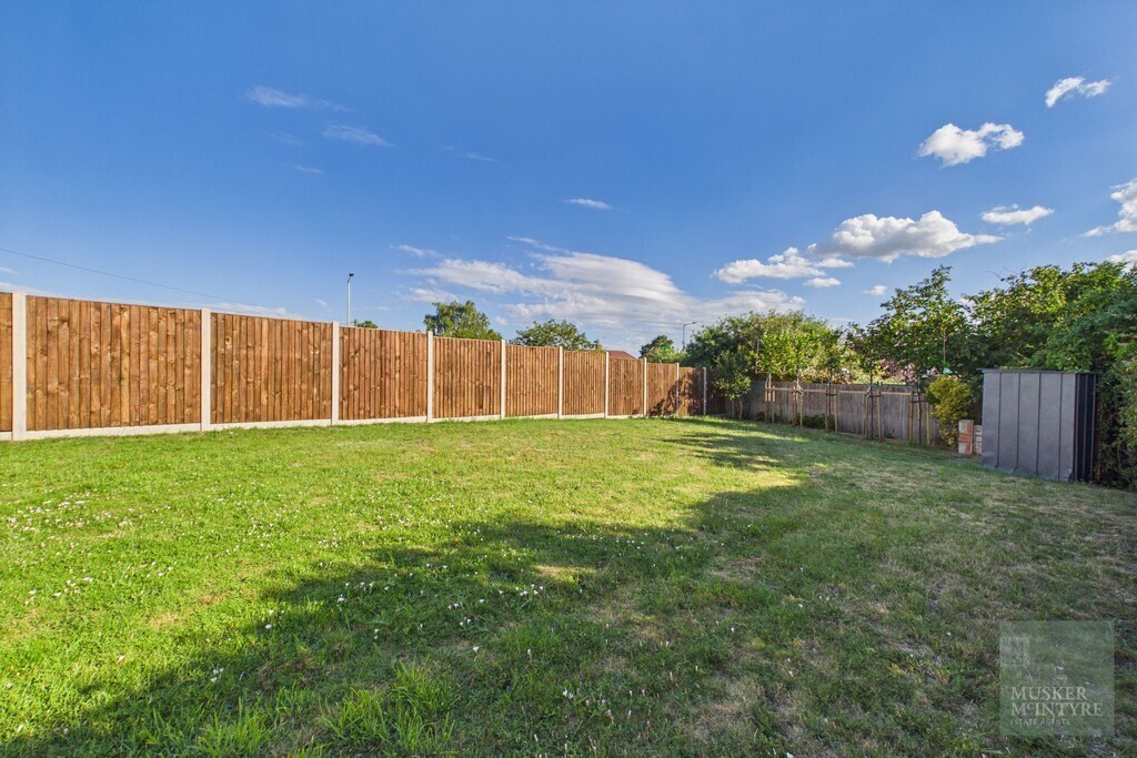Farm Close, Bungay Image 14