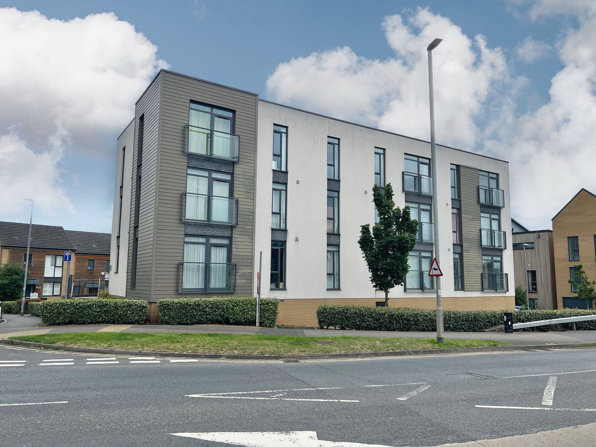 Firepool Crescent, Taunton - NO onward chain! Image 16