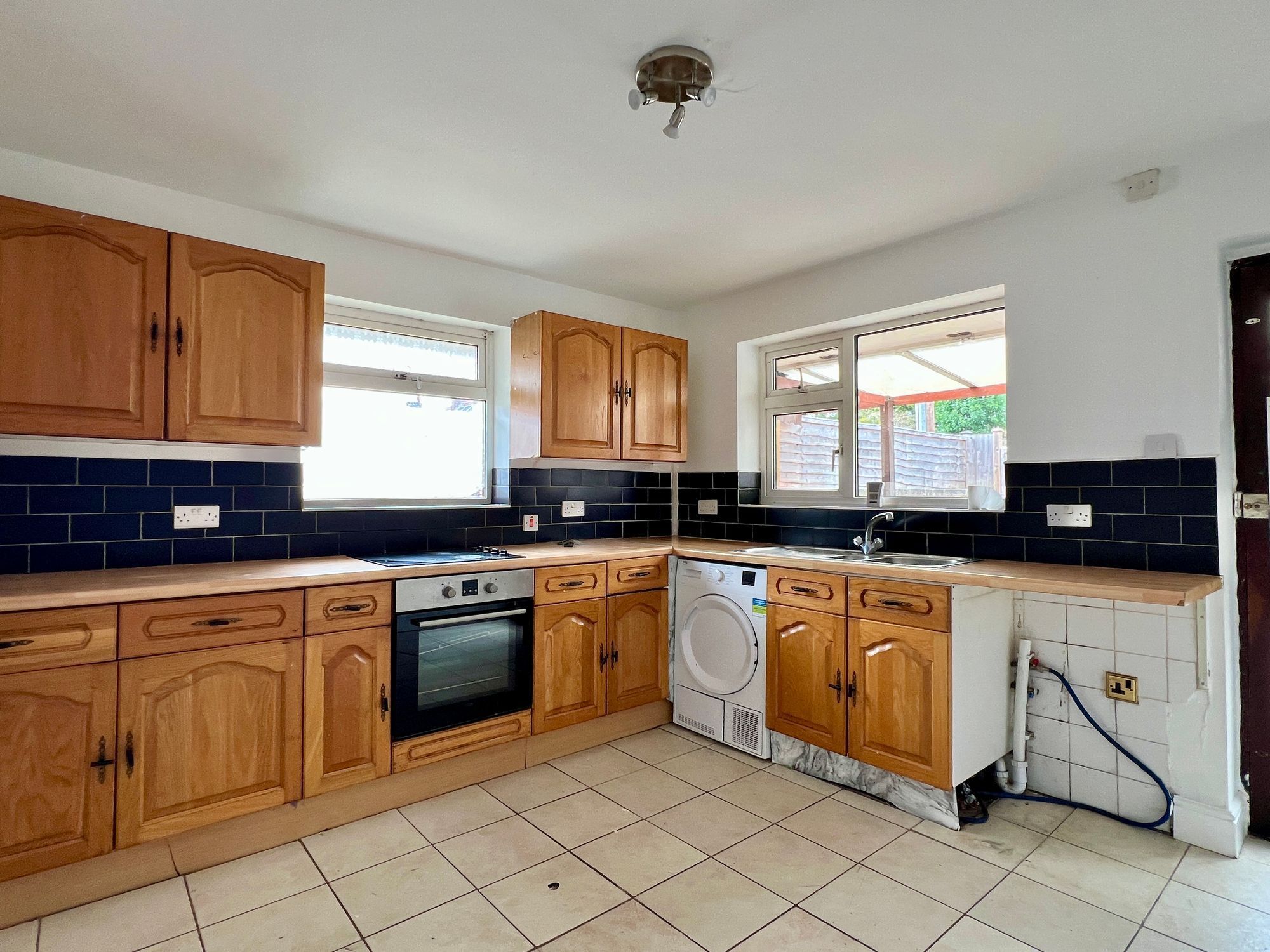 Elms Estate, Monkton Heathfield - NO onward chain! Image 3