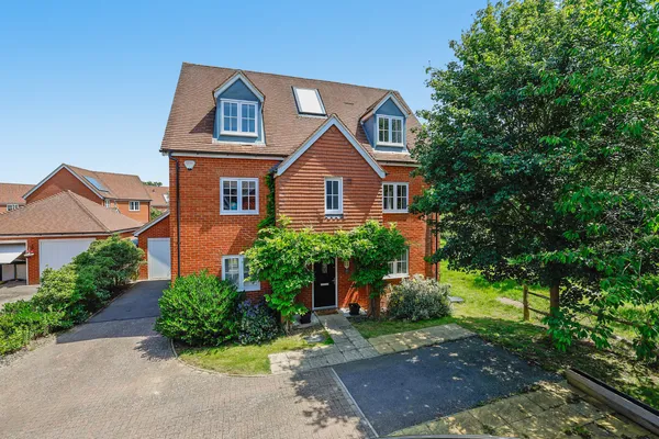 Railfield Gardens, Horley, Surrey, RH6