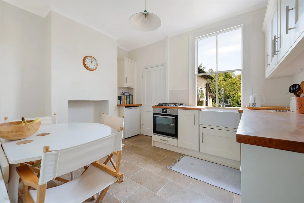 Leslie Road, Pixham, Dorking, Surrey, RH4