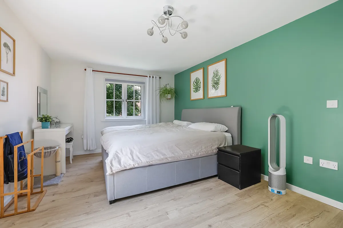 Railfield Gardens, Horley, Surrey, RH6