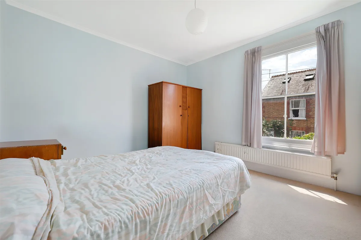 Leslie Road, Pixham, Dorking, Surrey, RH4