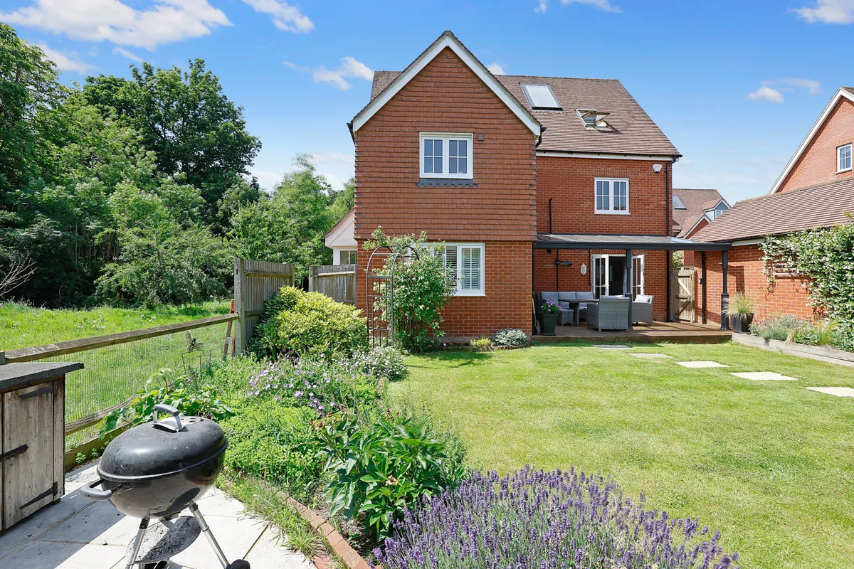 Railfield Gardens, Horley, Surrey, RH6