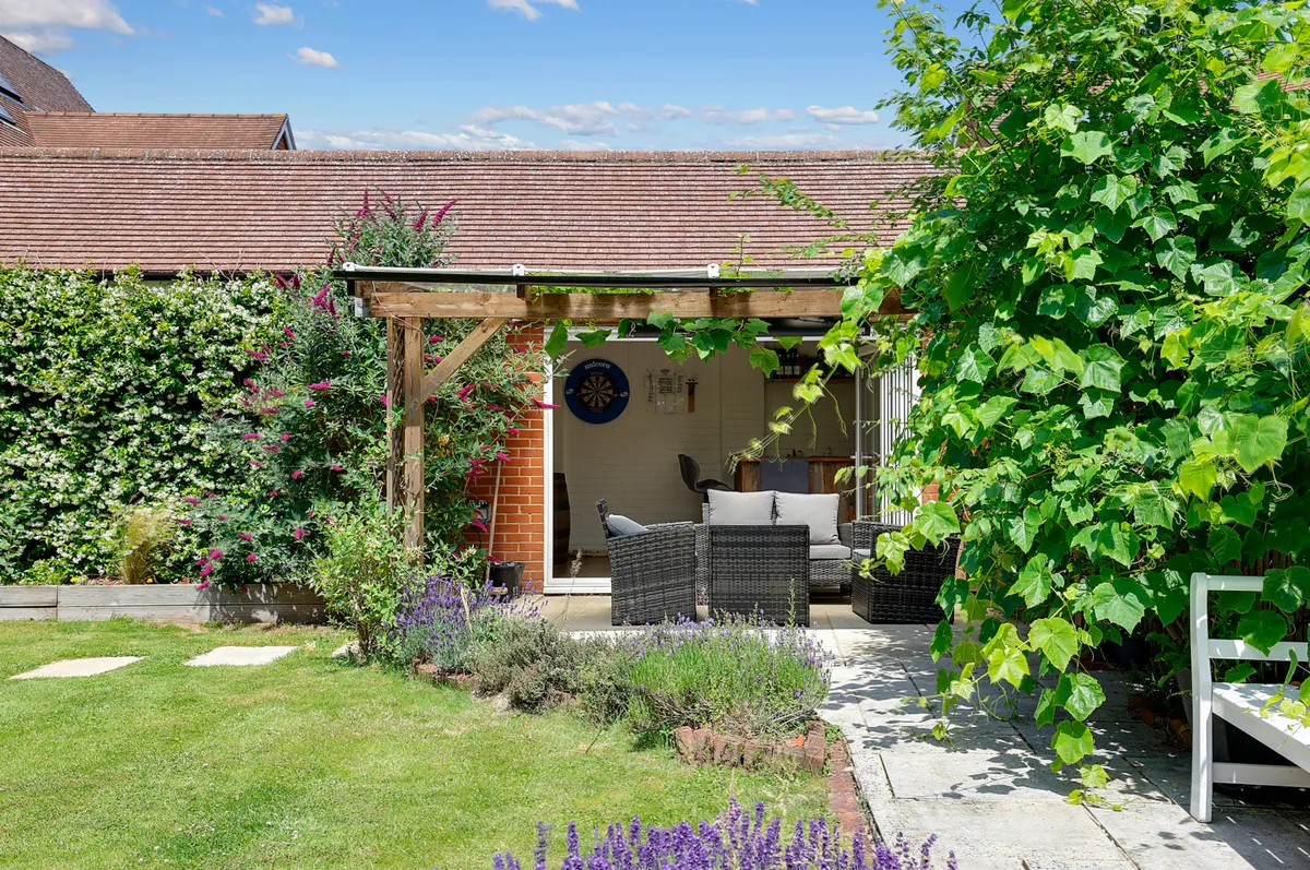 Railfield Gardens, Horley, Surrey, RH6