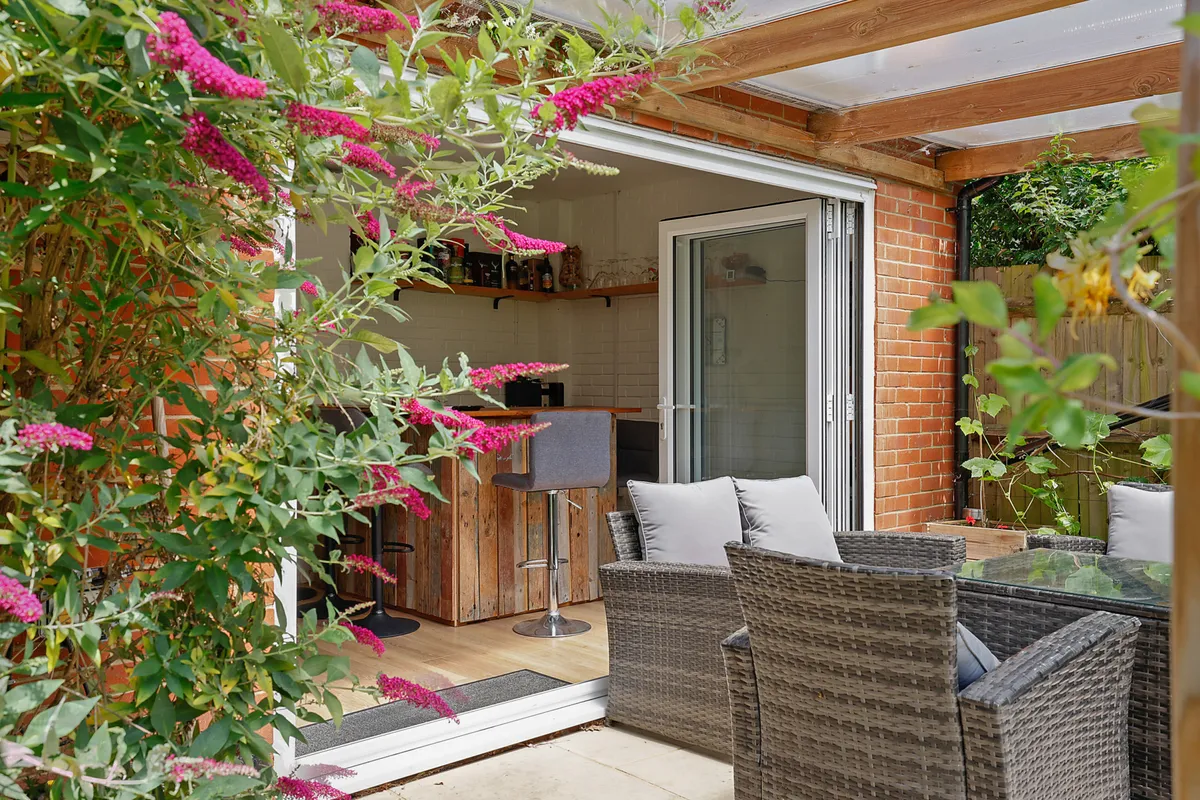 Railfield Gardens, Horley, Surrey, RH6
