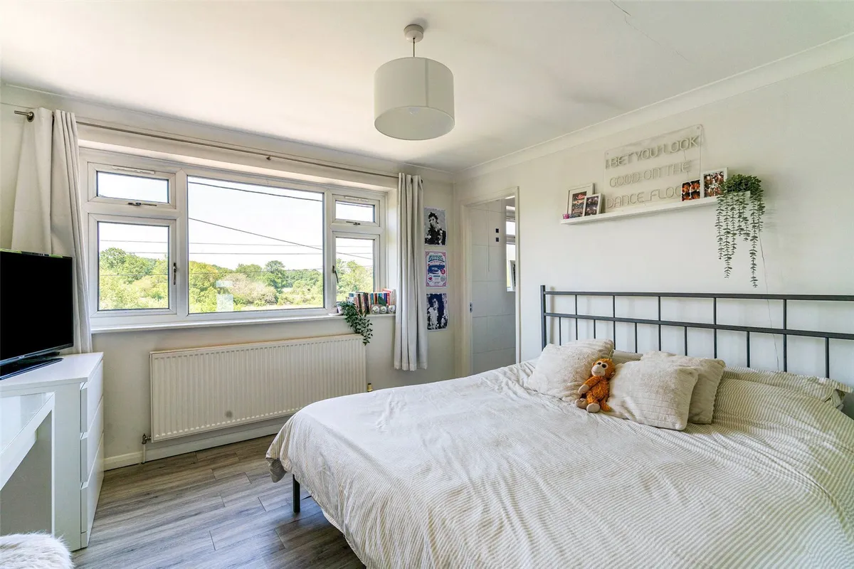 Willow Springs, Stoney Heath, RG26