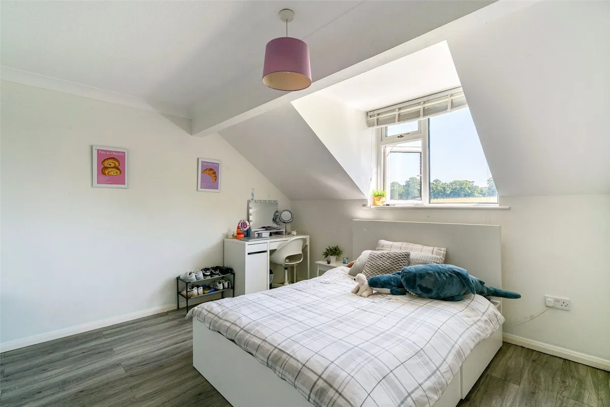 Willow Springs, Stoney Heath, RG26