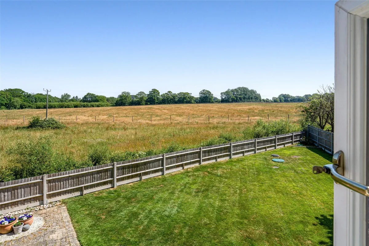 Willow Springs, Stoney Heath, RG26