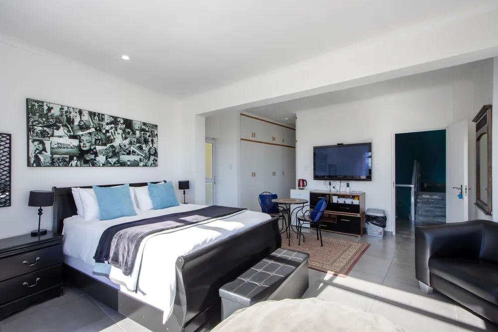 South Africa, Western Cape, Mountainside, Goeie Hoop Street, 8