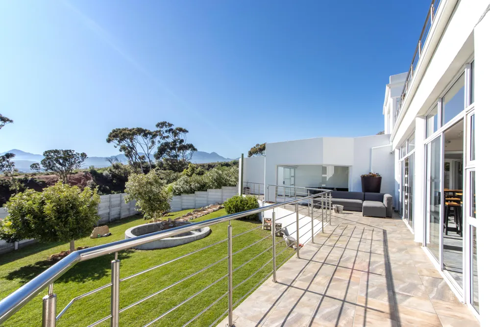 South Africa, Western Cape, Mountainside, Goeie Hoop Street, 8