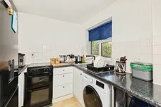Hilmanton, Lower Earley, READING