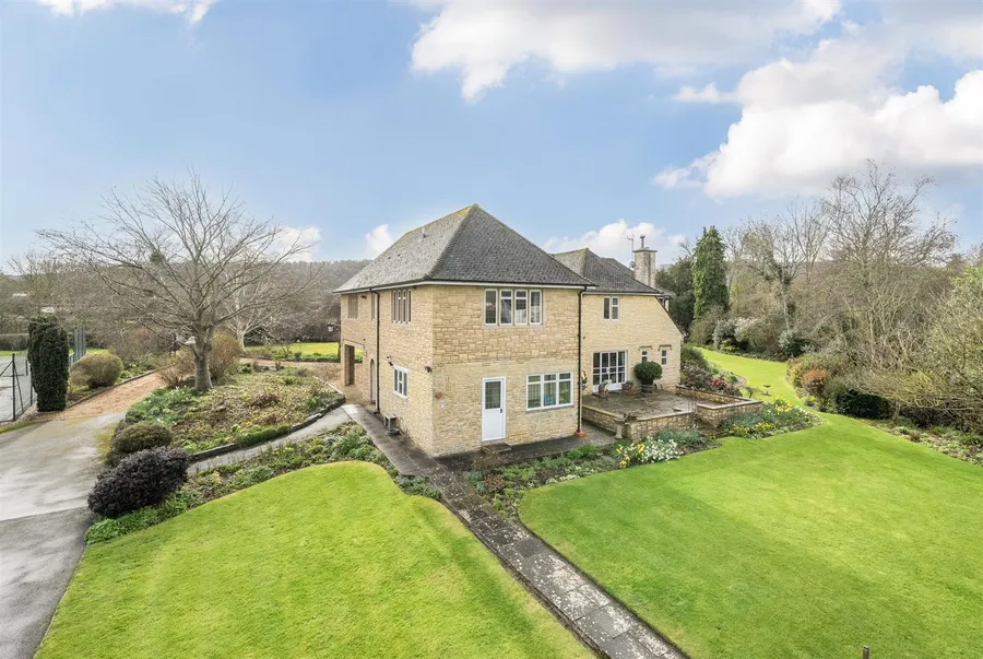 Property Image 4