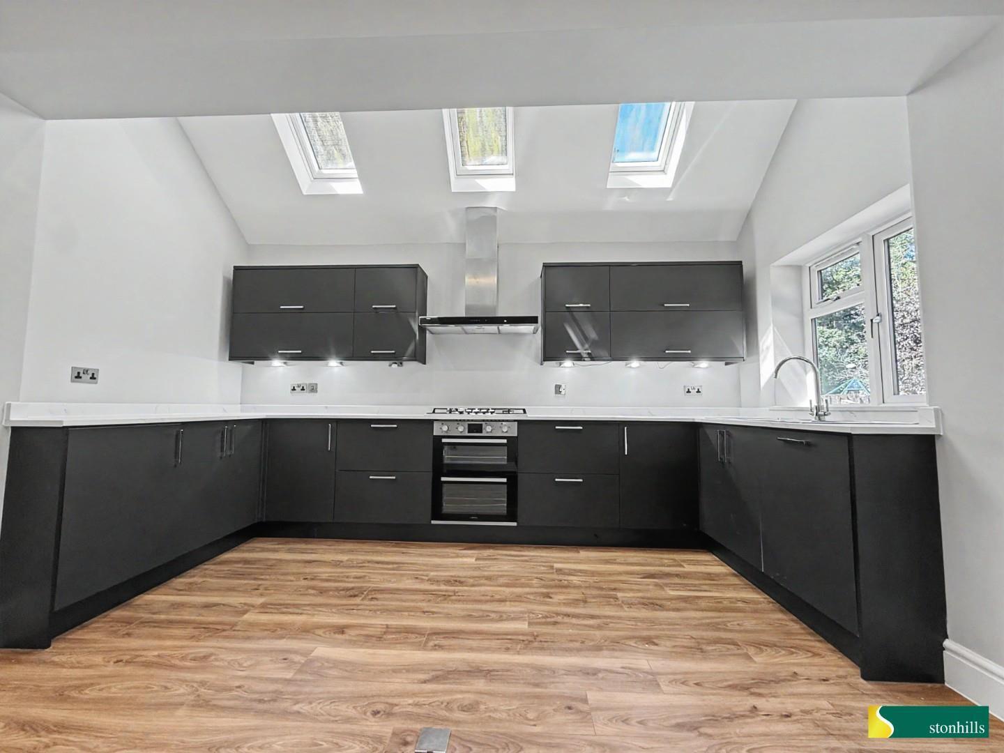 Wood Avens Close, West Hunsbury, Northampton Image 8