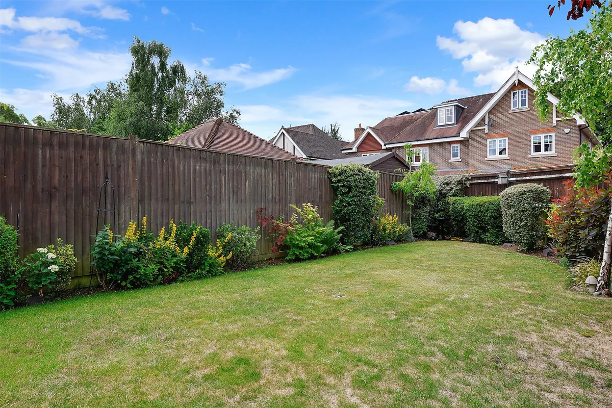 Brighton Road, Banstead, Surrey, SM7