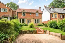 Marley Lane, HASLEMERE, GU27 photo 1