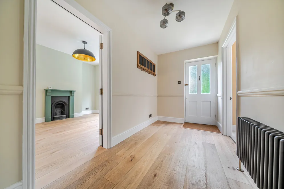 Marley Lane, HASLEMERE, GU27 photo 2