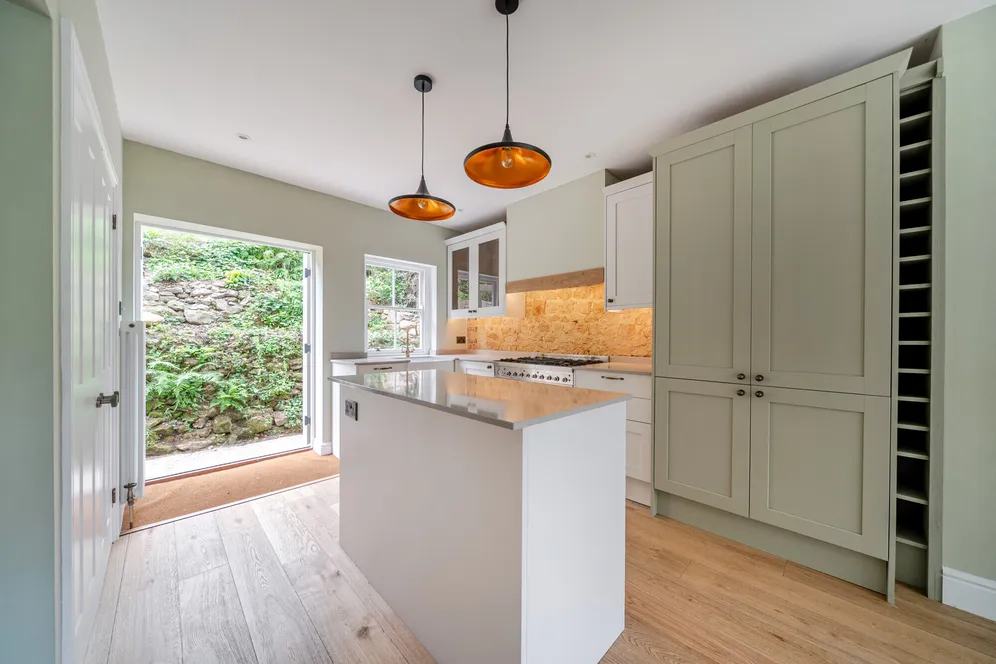 Marley Lane, HASLEMERE, GU27 photo 6