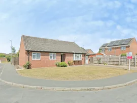 Ormesby Drive, Swaffham thumb 2