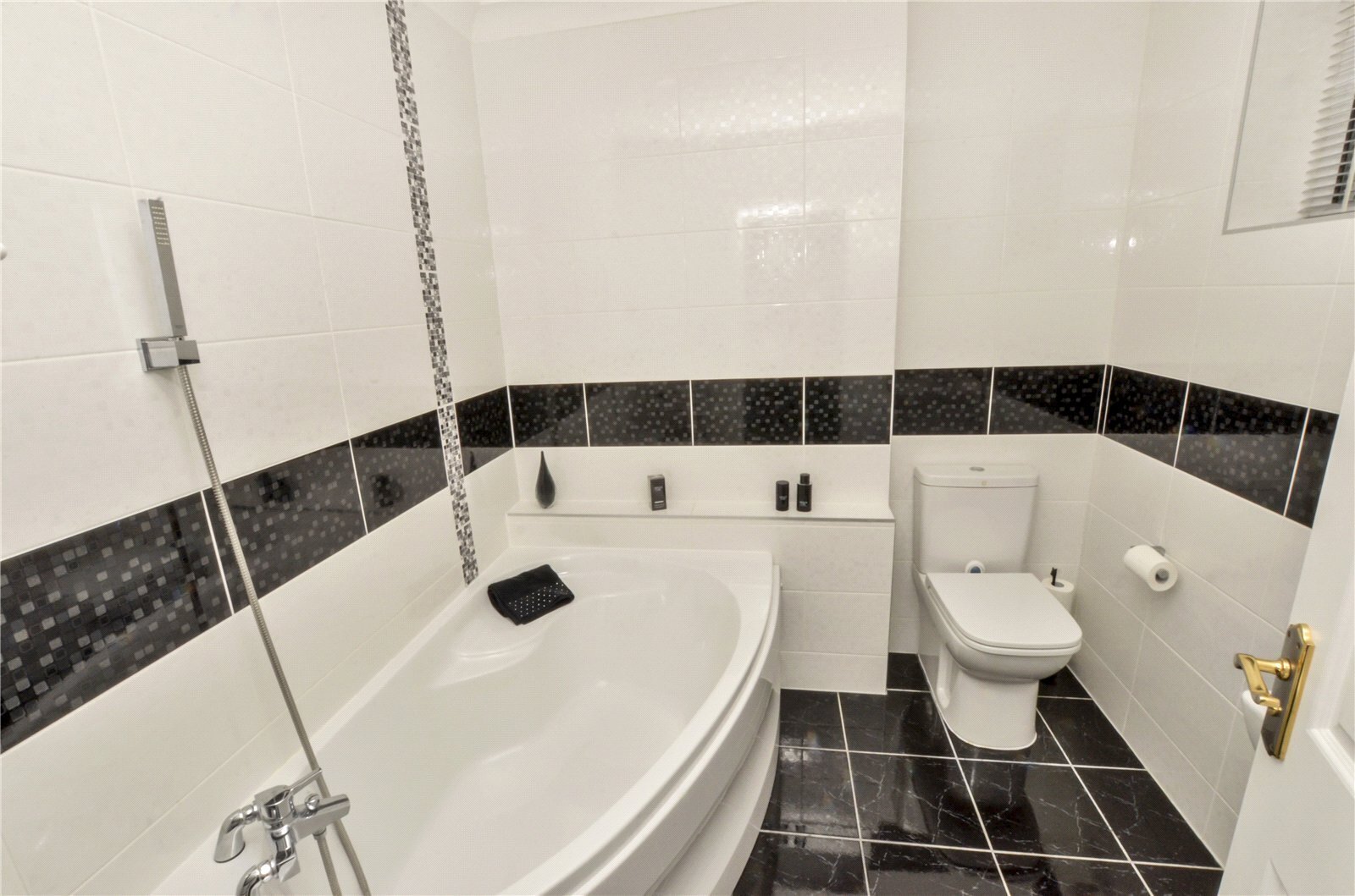 Pinehurst Road, West Moors, Ferndown, Dorset, BH22 Image 14