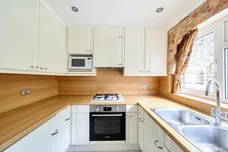 Highfield Road London NW11 photo 3