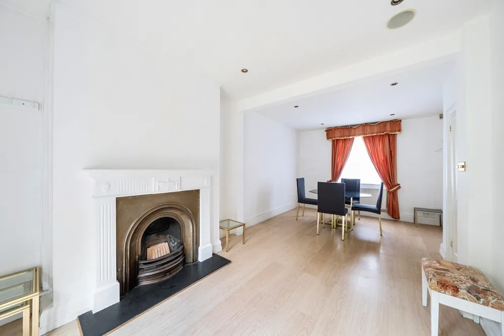 Highfield Road London NW11 photo 4