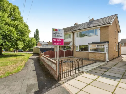 Wroxham Way, Cusworth, Doncasterphoto