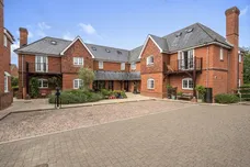 Enborne Gate, Newbury, RG14 photo 1
