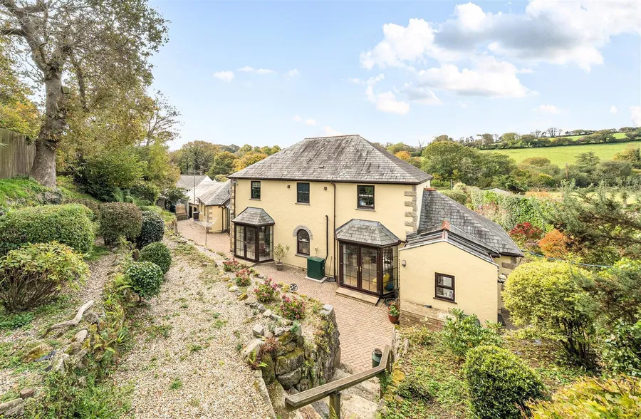 Property Image 32