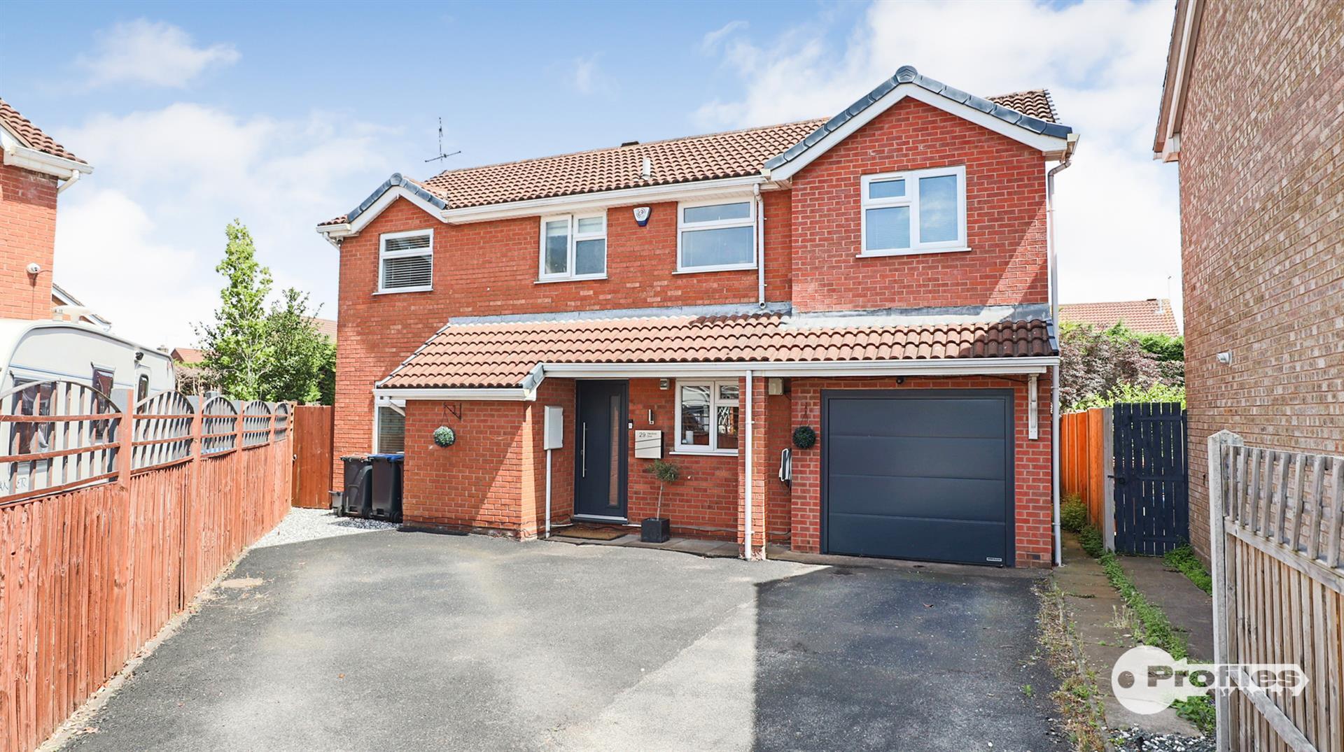 Wendover Drive, Hinckley Image 1