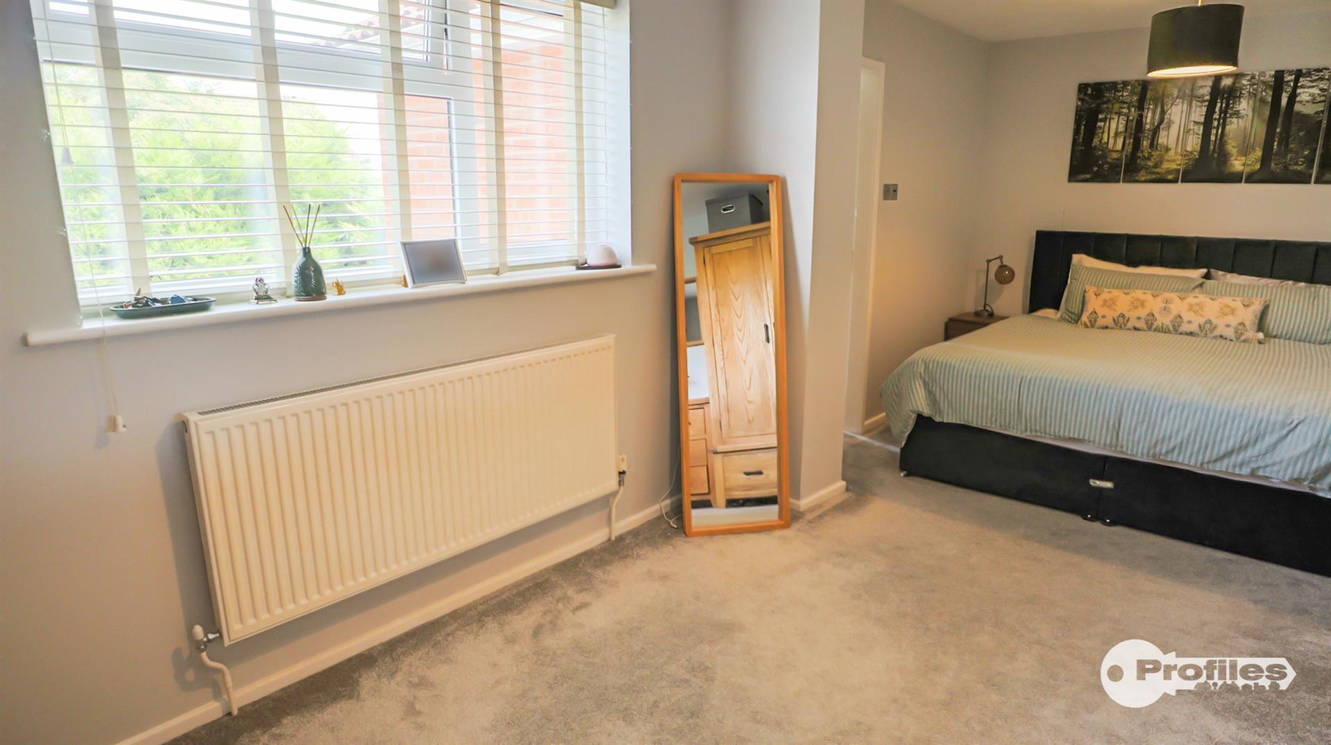 Wendover Drive, Hinckley Image 12